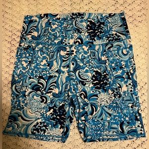 Lilly Pulitzer LuxLetic 8” South Beach High Rise Bike Short XXL